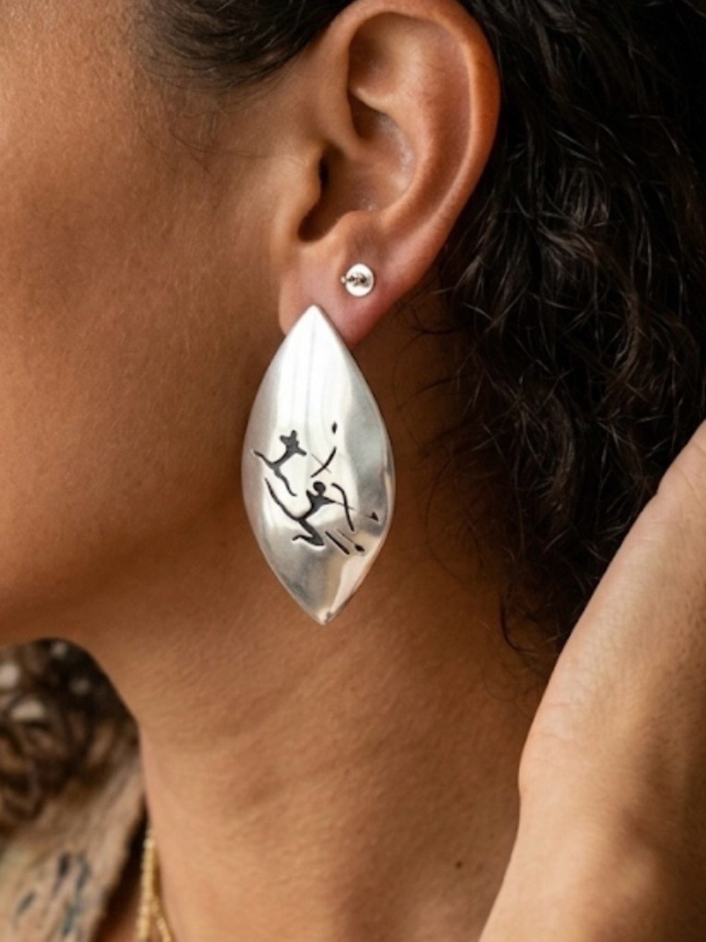 Antonio Pineda sterling silver archer earrings